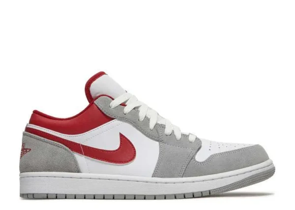air-jordan-1-low-light-smoke-grey-gym-red.webp AIR JORDAN 1 LOW ‘LIGHT SMOKE GREY GYM RED’
