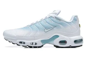 air-max-plus-tn-mica-green.webp AIR MAX PLUS TN ‘MICA GREEN’