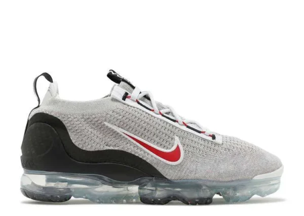 air-vapormax-2021-flyknit-light-bone-university-red.webp AIR VAPORMAX 2021 FLYKNIT ‘LIGHT BONE UNIVERSITY RED’