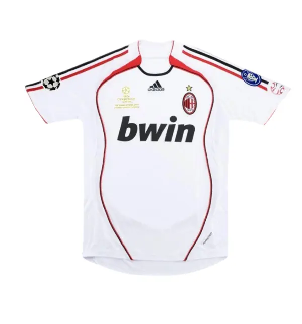 camiseta-retro-ac-milan-06-07-edicion-final-champions-league.webp Camiseta Retro AC Milan 06/07 – Edición Final Champions League