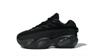 nocta-glide-x-drake-black.webp NOCTA Glide x Drake ‘Black’