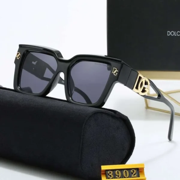 Sunglasses Dolce Gabbana DG010